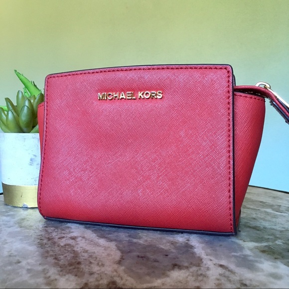 🥀Michael Kors Red Selma Mini Messenger Purse - Picture 5 of 16